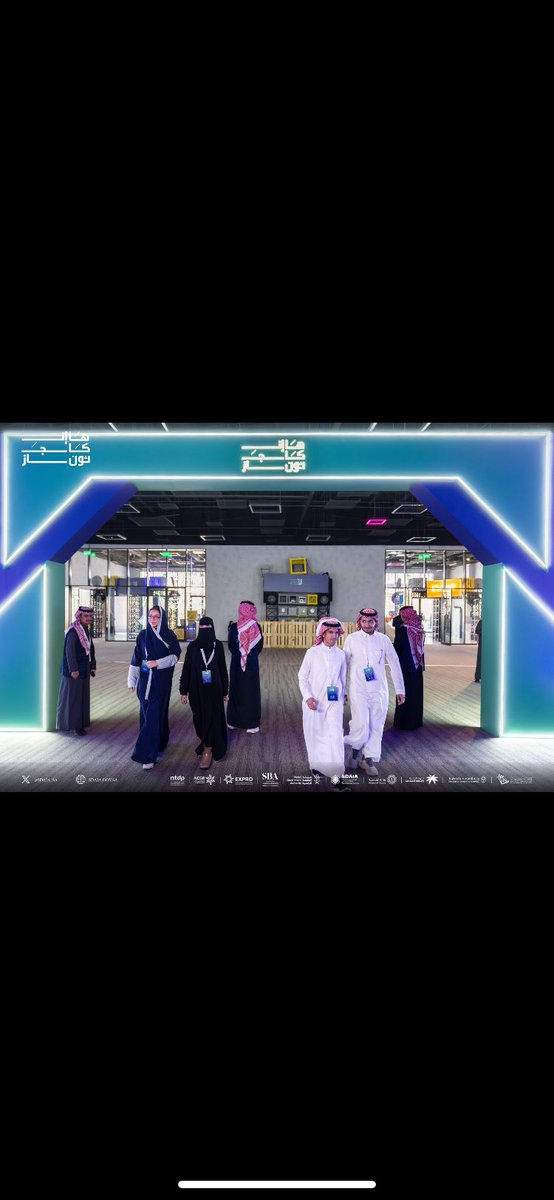 فَ طِ نْ tweet media