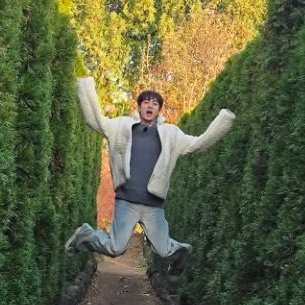 THE WAY WE CAN ALL COLLECTIVELY AGREE THIS IS ONE OF THE SEOKJIN CUTEST PICS TO EVER EXIST 😭🥹