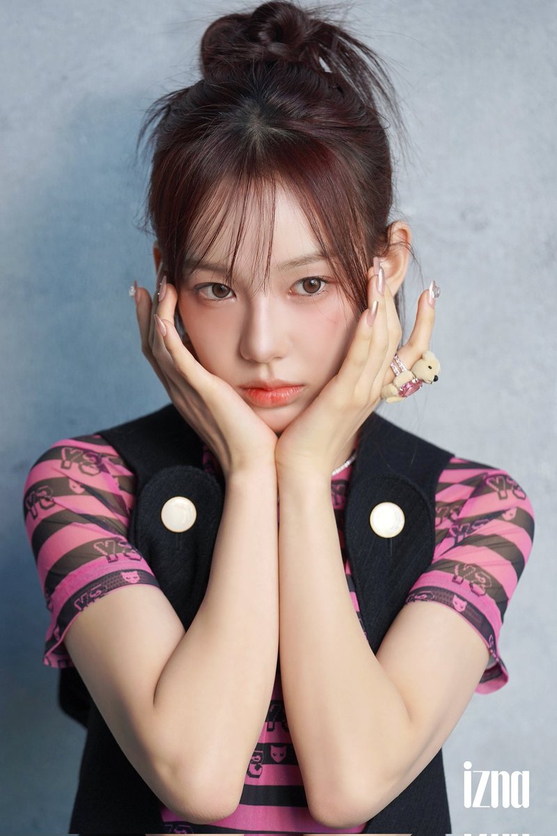 iznaeclipse's tweet photo. 📸 011425| Plus Chat

"DAZED KOREA Magazine Behind Photo" - SARANG ver.

#RYUSARANG #유사랑 #izna #이즈나 @SarangGlobal https://t.co/if5McdfTs2