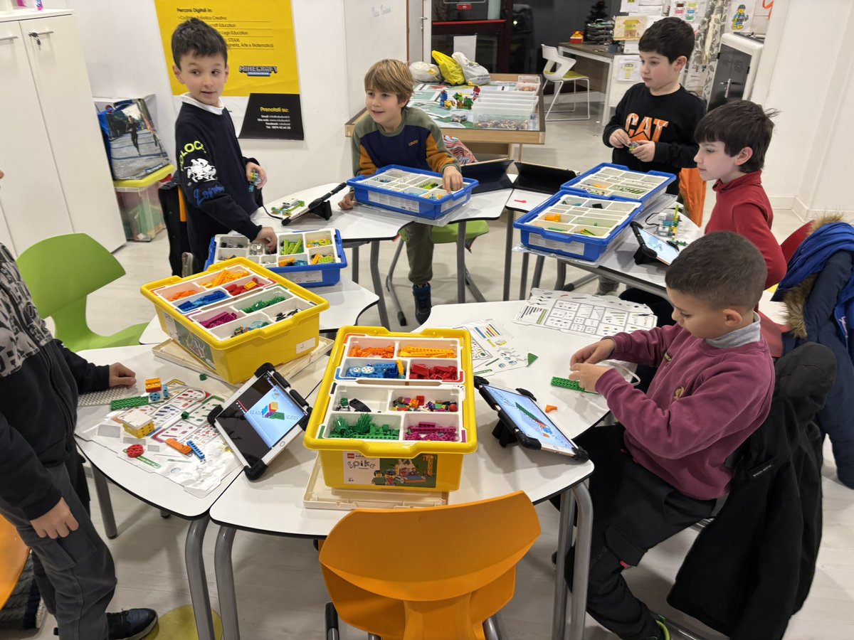 🤖A tuo figlio/a piacciono i Lego? 

💥A Campobasso Laboratori di Coding e Robotica Creativa con Lego Education 

💡Un’attività di Apprendimento Digitale Creativa e Costruttiva…

👉 Prenota qui la prova gratuita di 30 minuti -&gt; roboboat.it/prenota-la-tua…

#coding #robotics #steam