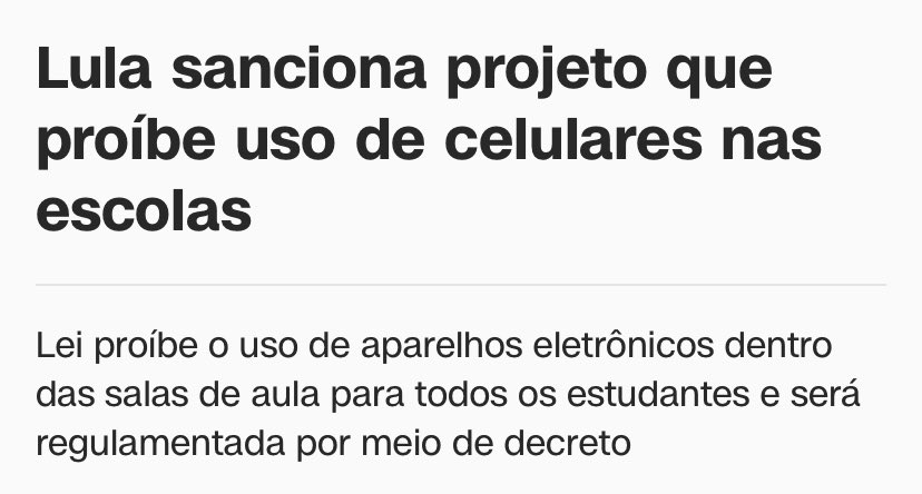 VFlagelado's tweet photo. Não sou proibicionista, mas os alunos estão sem limites com o uso do celular. 

O cenário: 
Entre 10 a 15 adolescentes no fundo da sala, celular no máximo de volume, jogando Free Fire e gritando entre si. Não tem como ser contra essa Lei. https://t.co/e7Jy0PJDGh