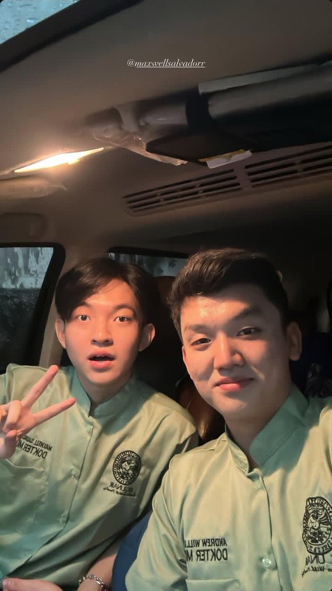 dutakayang_'s tweet photo. Mode dokter         Mode supermodel 

Hari ini saya dibuat tidak eling sama #timsekop  ☺️☺️ https://t.co/lsI8U67Hsf