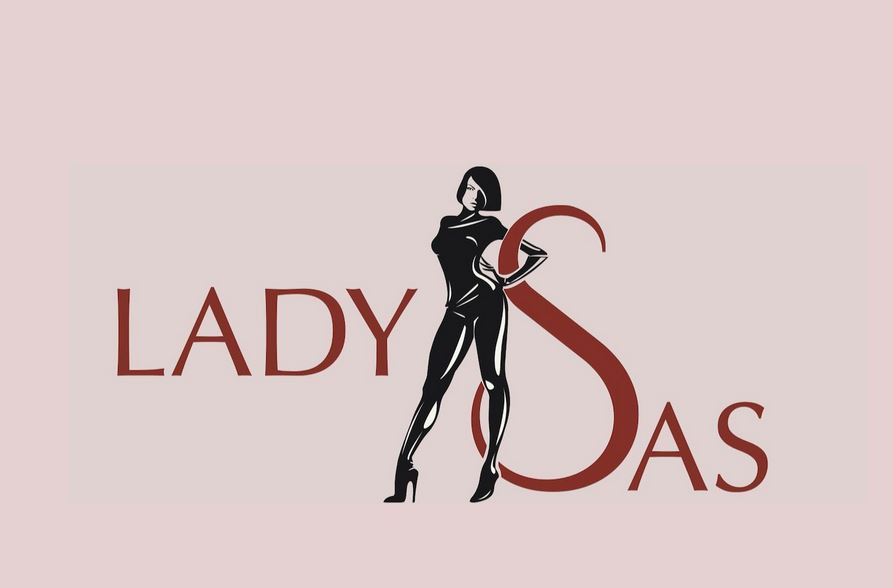 MissYuna12's tweet photo. Vielen Dank für das Interview! Lady Sas hat genau die richtigen Fragen gestellt, damit ihr mich besser kennen lernen könnt! Viel Spaß beim Lesen :) https://t.co/weTSZdecrp https://t.co/7HoJXrBdXk