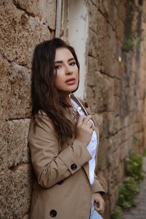 ✨️غالية سعد ✨️كلنا ثقة انك رح تبدعي بالشخصية و تعطي من قلبك ،، الله يوفقك بالتصوير و يعطيكي العافية و النجاح على قد تعبك و اكتر.. الحماس واصل للمليون لشخصية غالية و للمسلسل #بالدم ❤️
<a href="/MaguyBouGhosn/">Maguy Bou Ghosn</a>