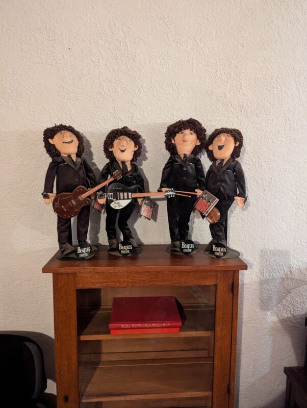 The Beatles Forever 1987 Applause Plush Doll with Stands Set of 4

Ends Sat 18th Jan @ 11:19pm

ebay.com/itm/Beatles-Fo…

#ad #Ã°Å¸â€¡Â¦Ã°Å¸â€¡Âº #TheBeatles #BeatlesMemorabilia