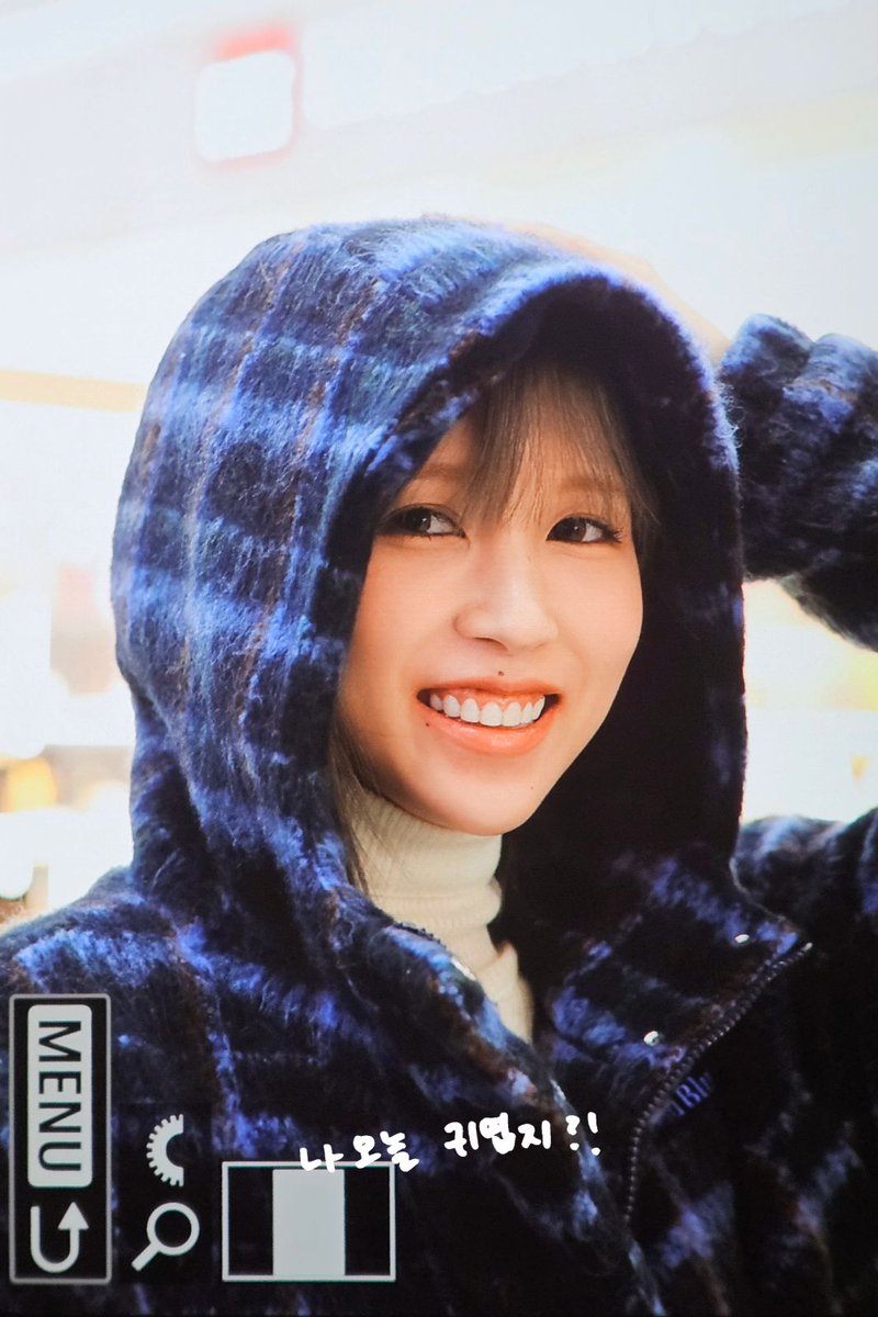 lovemenow_324's tweet image. 250114 😐~~
#TWICE #트와이스 #MINA #미나 #ミナ