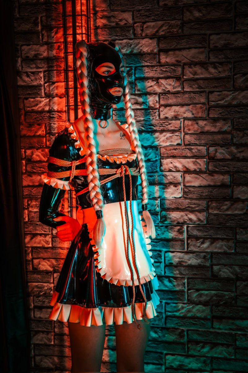LatexsSir's tweet photo. Does somebody needs a maid 😜 ?

M: Sia https://t.co/WvLvDSKOmn