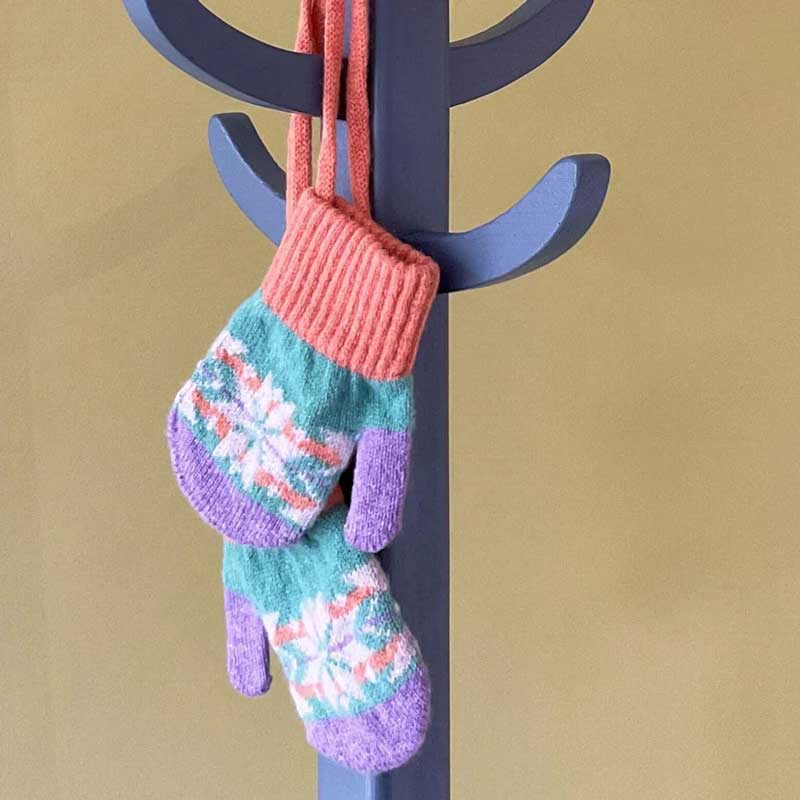 PostBoxed's tweet photo. Kids' Lambswool Mittens, &amp;amp;pound;18.95
Our gifts are sent gift-wrapped with custom gift cards! You can choose a delivery date and we do the rest for hassle-free gifting! Support our small UK business and send a loved one a letterbox friendly gift today!
Super soft and super... https://t.co/MDPS1f1Qqv