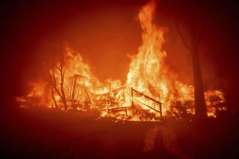 TomCTong's tweet photo. Dear Californian And American Importers:

I hereby call on the joining hands with you.

As a former resident of Santa Monica myself, located just a few miles from the heart-wrenching devastation in Palisades, California, I feel an urgent call to action.

But I can contribute. https://t.co/Ca3M5FPvSu