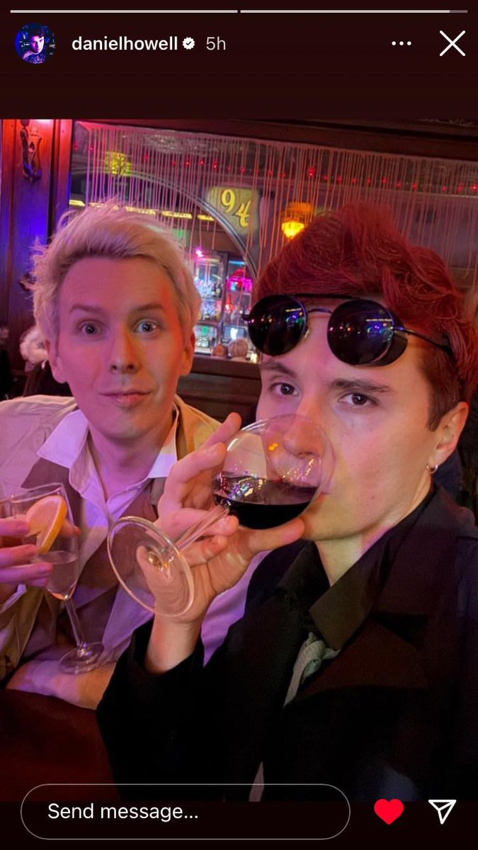 SnarkyOak's tweet photo. @juliasnotonfire literally peak https://t.co/qf3Av0aPG3