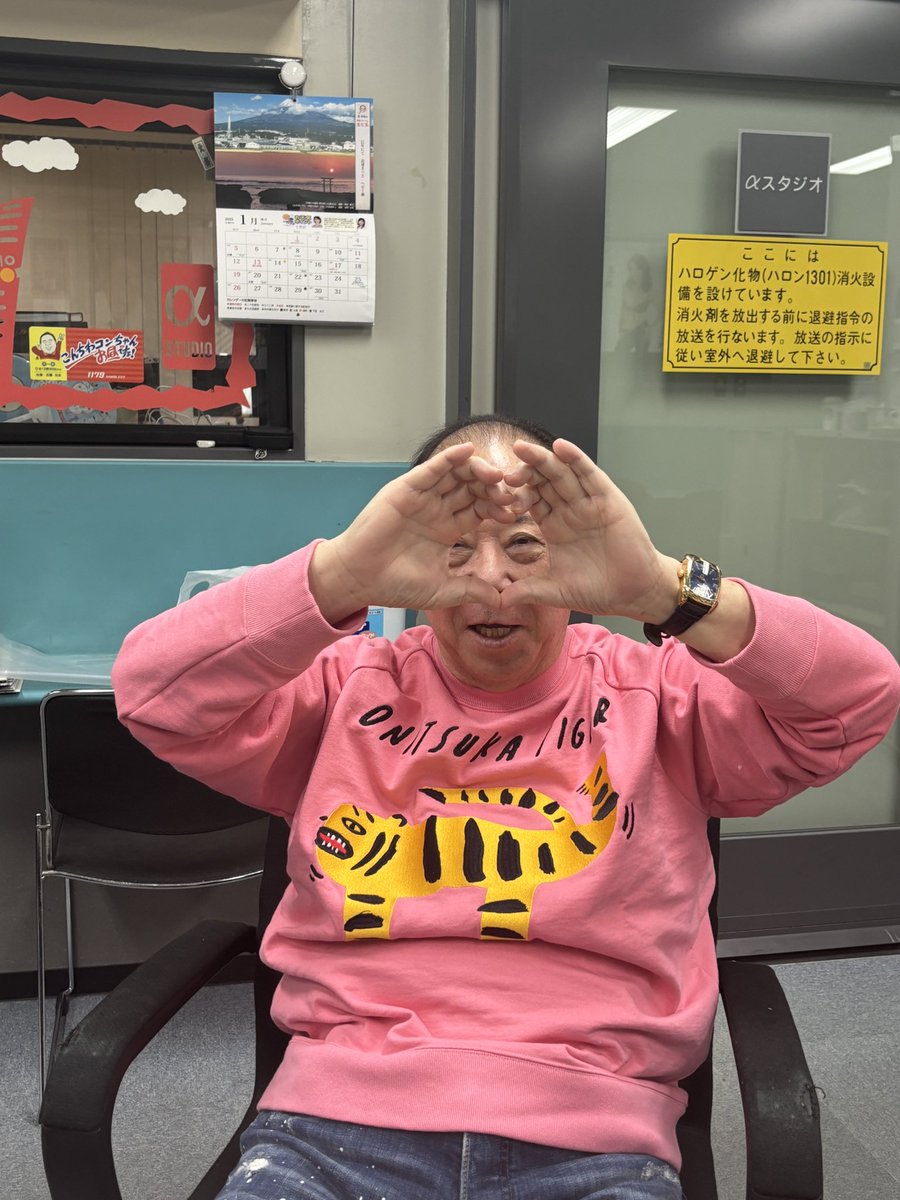 約1ヶ月ぶり!おかえりコンちゃん🫶🏻 食欲が無くて12キロ痩せ 約1ヶ月ぶり!おかえりコンちゃん🫶🏻 食欲が無くて12キロ痩せ