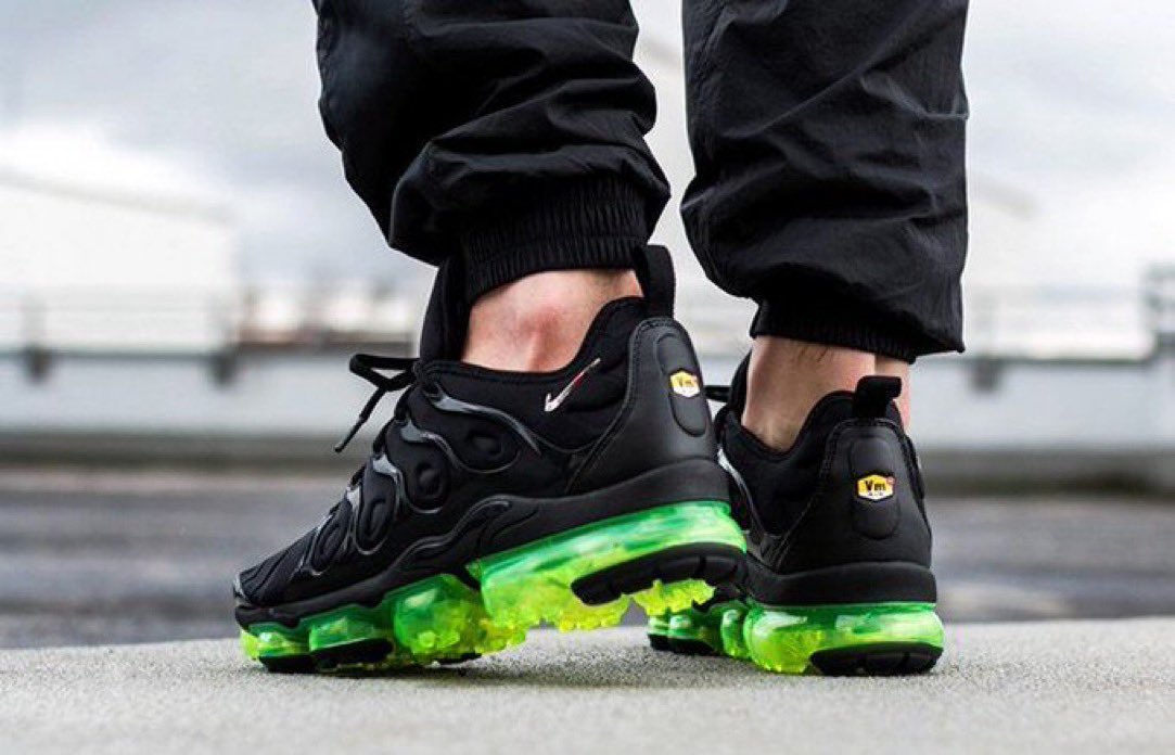 nike vapor max volt