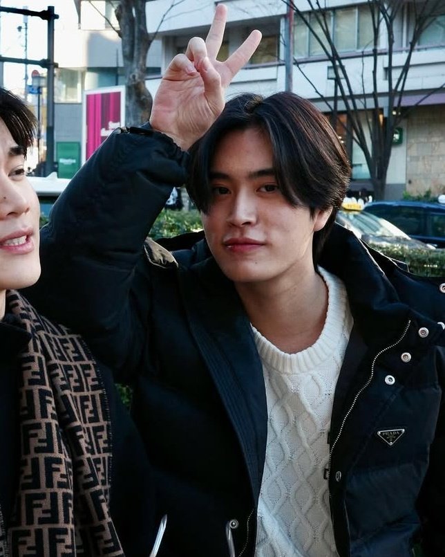 snipper                                   wifey
snipper                                   wifey
snipper                                   wifey