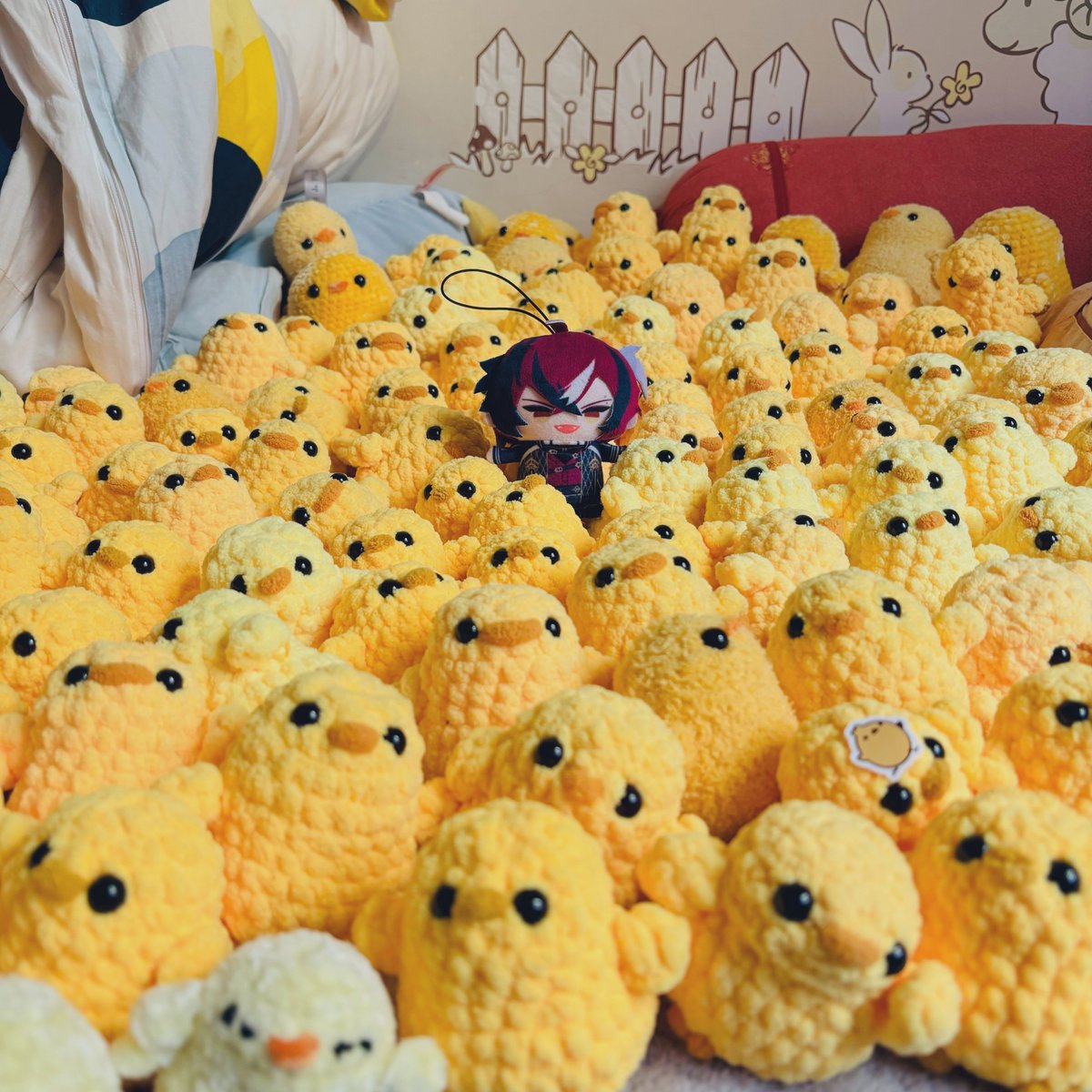 Current population of the chickies: 124+ 1 egg+ 1 Spidar