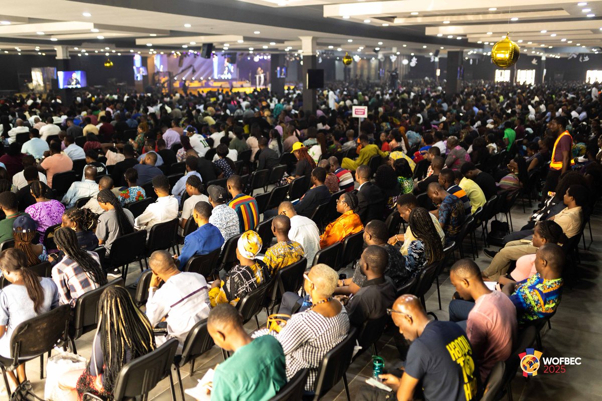 pastorpoju's tweet photo. Rev Isaac Omolehin ministering @wofbec 2025. 

Powerful sessions.

Dates for @wofbec 2026  January 4th to 11th https://t.co/pmYdRp50ET