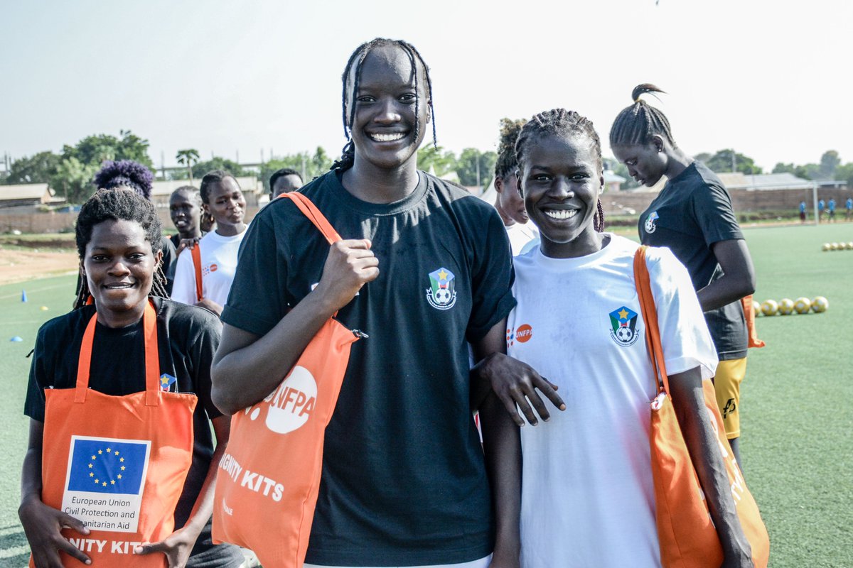 UNFPASouthSudan's tweet image. The quest to ensure rights and choices for women and girls in #SouthSudan is irreversible.
#UNFPA 🇸🇸and partners are LivingNoOneBehind by empowering women and girls with Sexual and Reproductive Health and Rights information.
#InclusiveSRHR    #ChoicesForAll