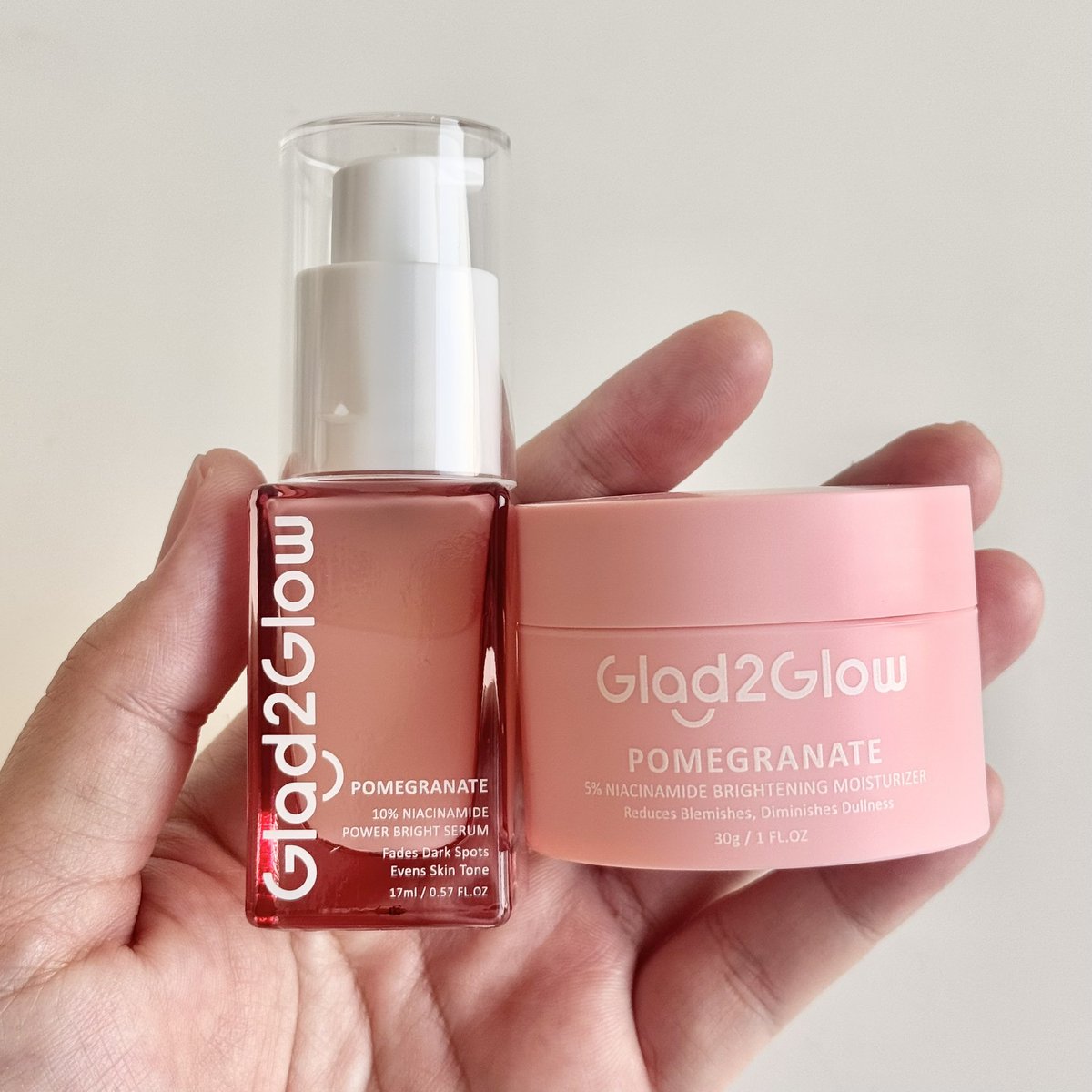 ใช้ตามเจนิส คือดี ใครเป็นสิวทิ้งรอย แนะนำเซตเซรั่ม + ม้อย ของ glad2glow นี่ใช้หมดไป 2 เซตละ  ผิวชุ่มชื่น รอยสิวลด หน้าใสขึ้นมาก ราคานักศึกษา ของถูกแต่ดี 5000% https://t.co/NfHLO0tNz6
