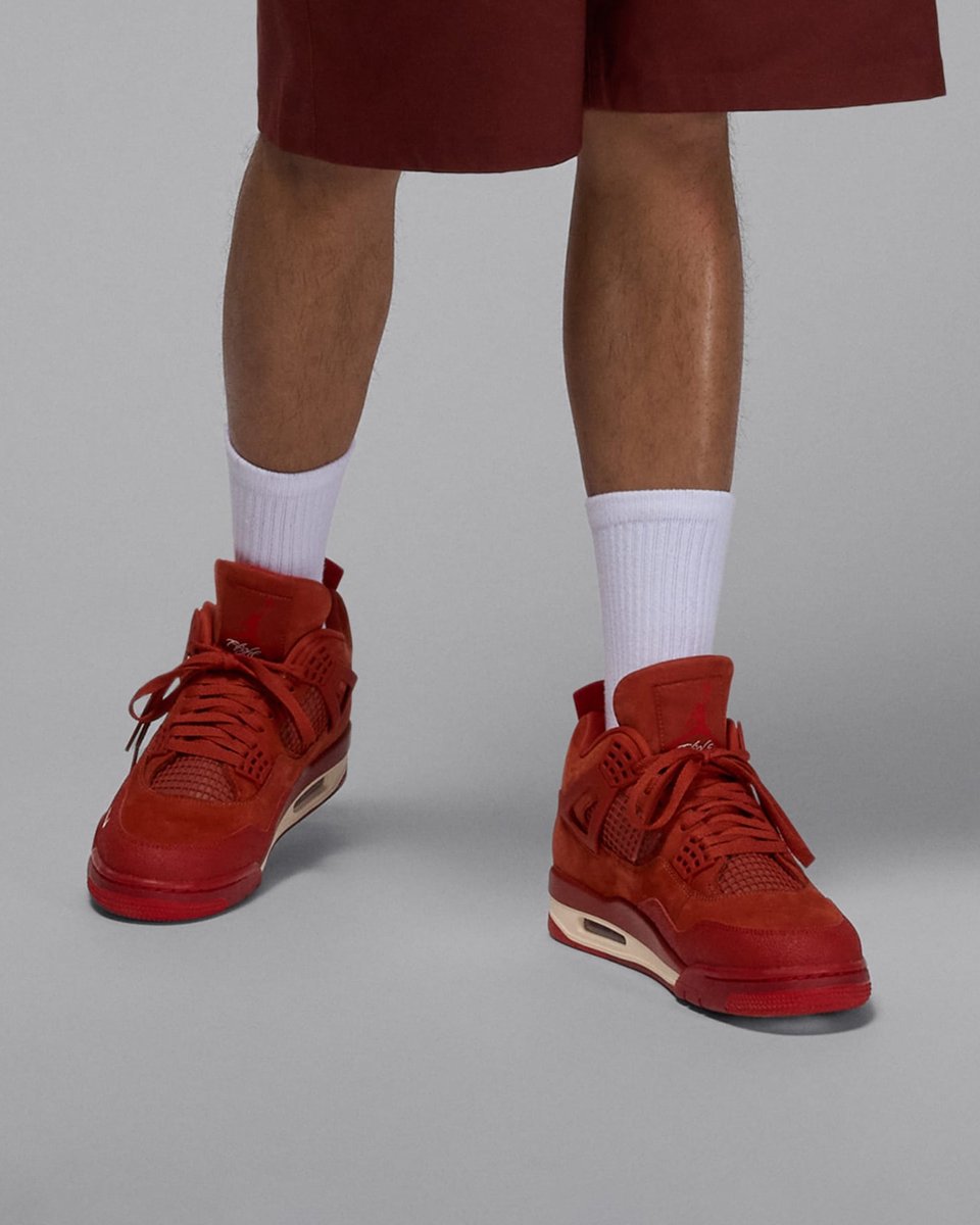 JustFreshKicks tweet media
