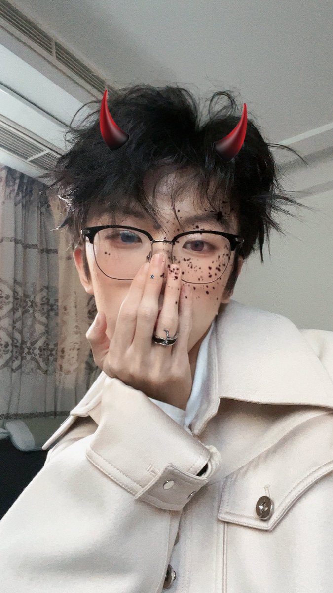 cank8899's tweet photo. 寒假该干嘛呢😈
#艺术生 #1s https://t.co/Cy9E6c9WjU
