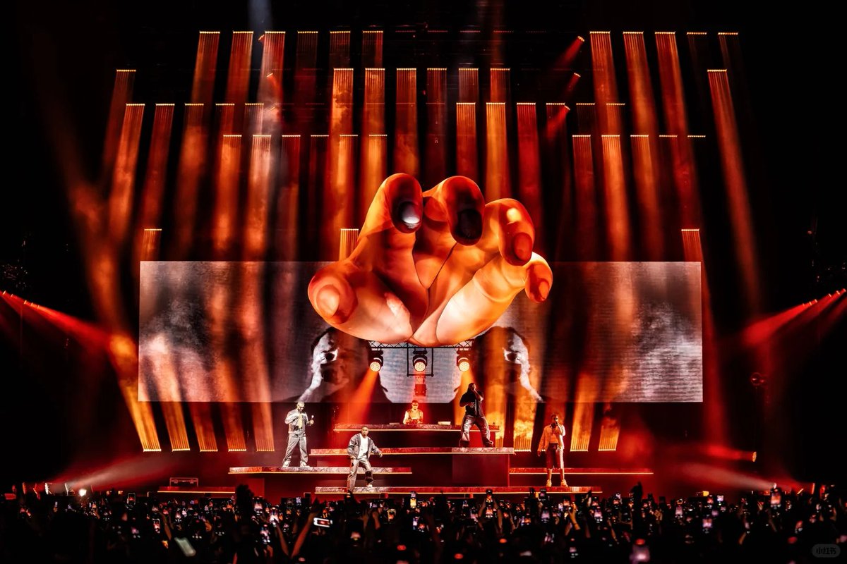 fuyiinflatable's tweet image. Stage decor inflatable hands vivid inflatable air sculpture #hand #inflatable #airdesign #airsculpture