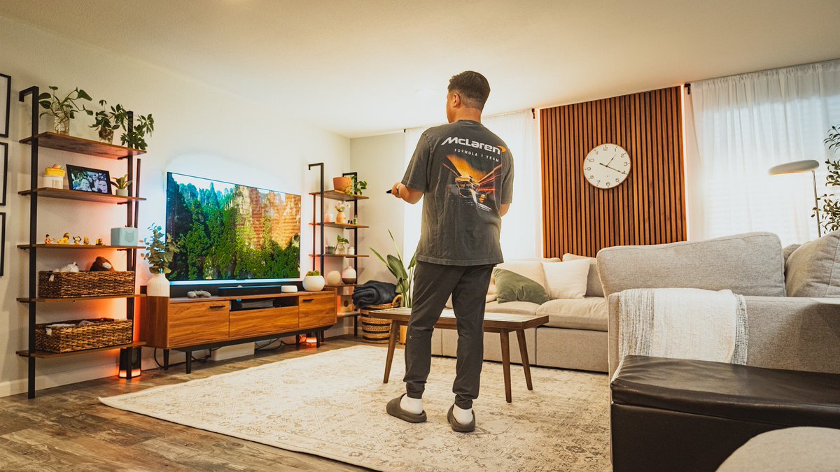 First video of the year!
Living Room Tech Tour 2025!
youtu.be/0lYHYxVm1vc