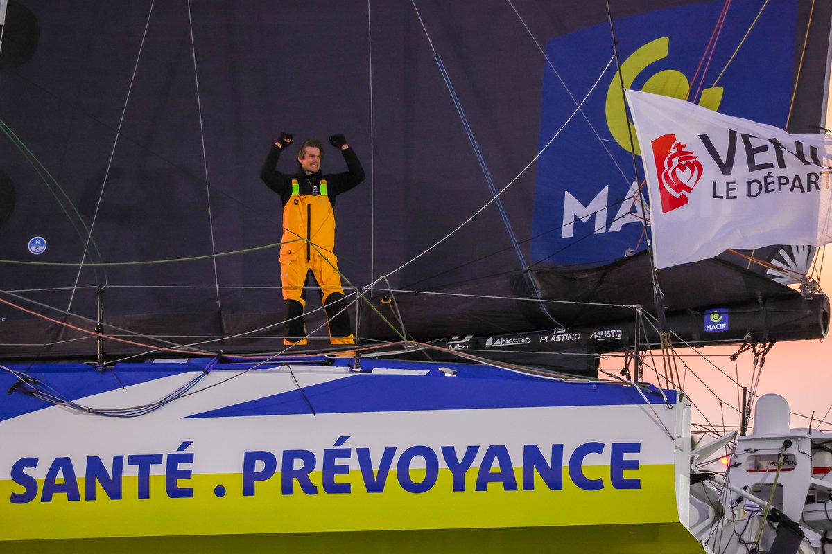 VendeeGlobeENG's tweet photo. Wonderful images of Charlie Dalin's finish! 😍 https://t.co/E5tV7bbbme