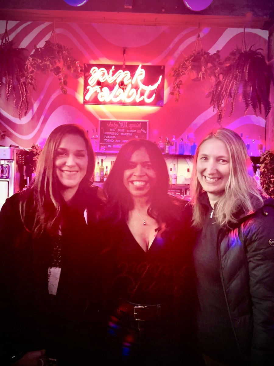 colleencoll's tweet photo. Pink Ladies. #womenintech #pdx #pinkrabbit https://t.co/oidfFeVLXF