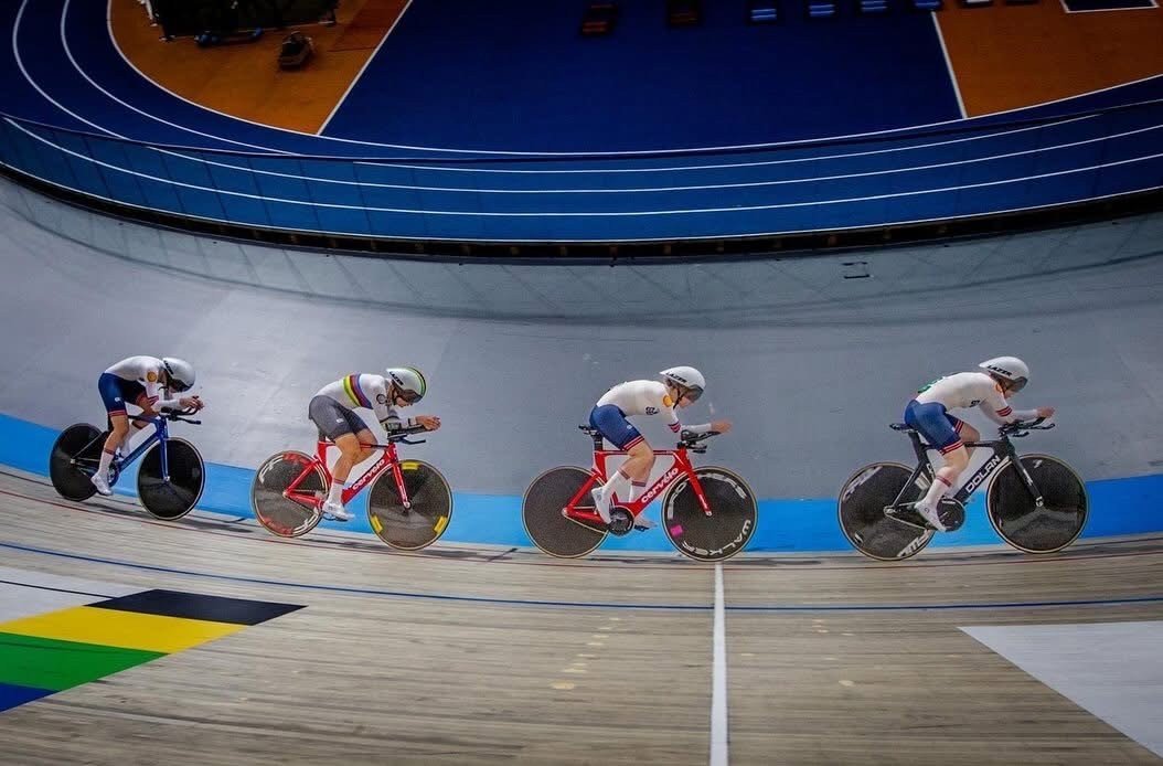 HymersSport's tweet photo. At the Next Generation Track season opener in Apeldoorn, Millie and her GB teammates brought home the gold medal for their country in the Team Pursuit. It was a tough final against the German team who had two European champions in it.
We at Hymers couldn't be more proud! https://t.co/k3LPPXcOQ0