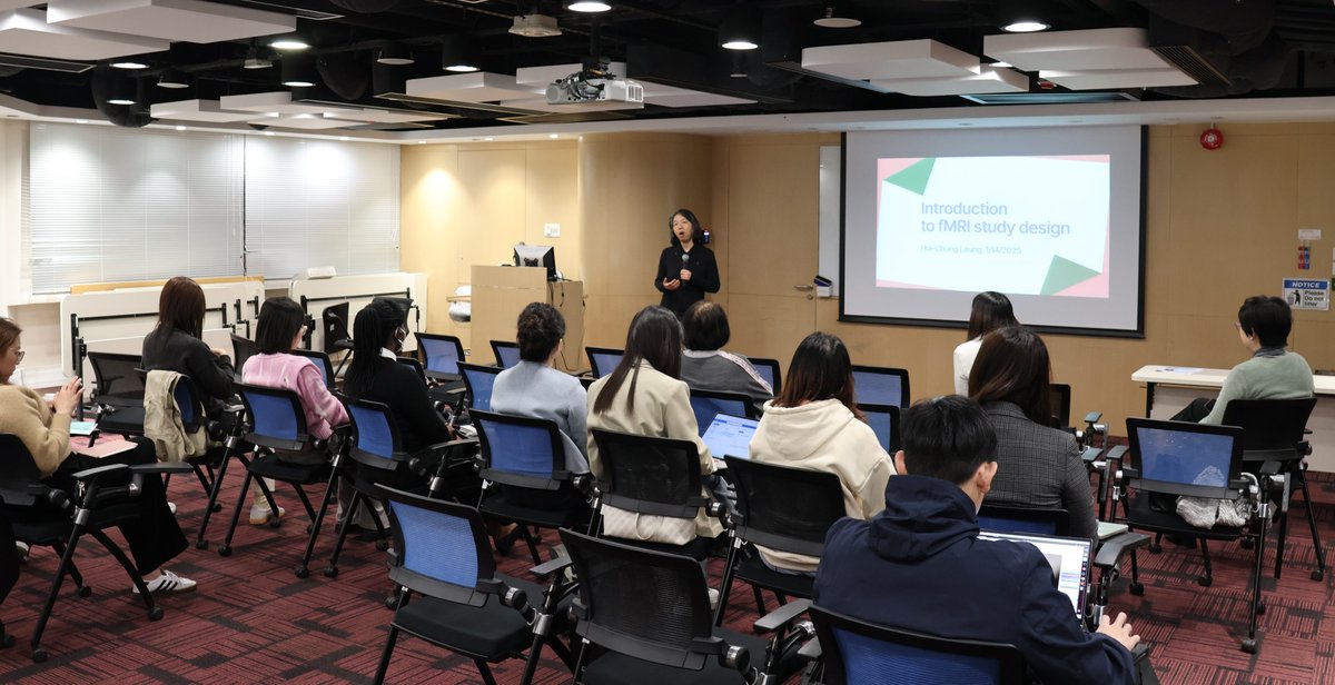 PolyU_Nursing's tweet photo. #PolyUNursing invited Prof. Hoi-chung LEUNG from Stony Brook University, US, to share on the topics of “Neuroimaging of cognitive control, working memory, and potential applications” and “Fundamentals of fMRI and experimental design and common paradigms” in two recent seminars. https://t.co/RSI7XoqY9l