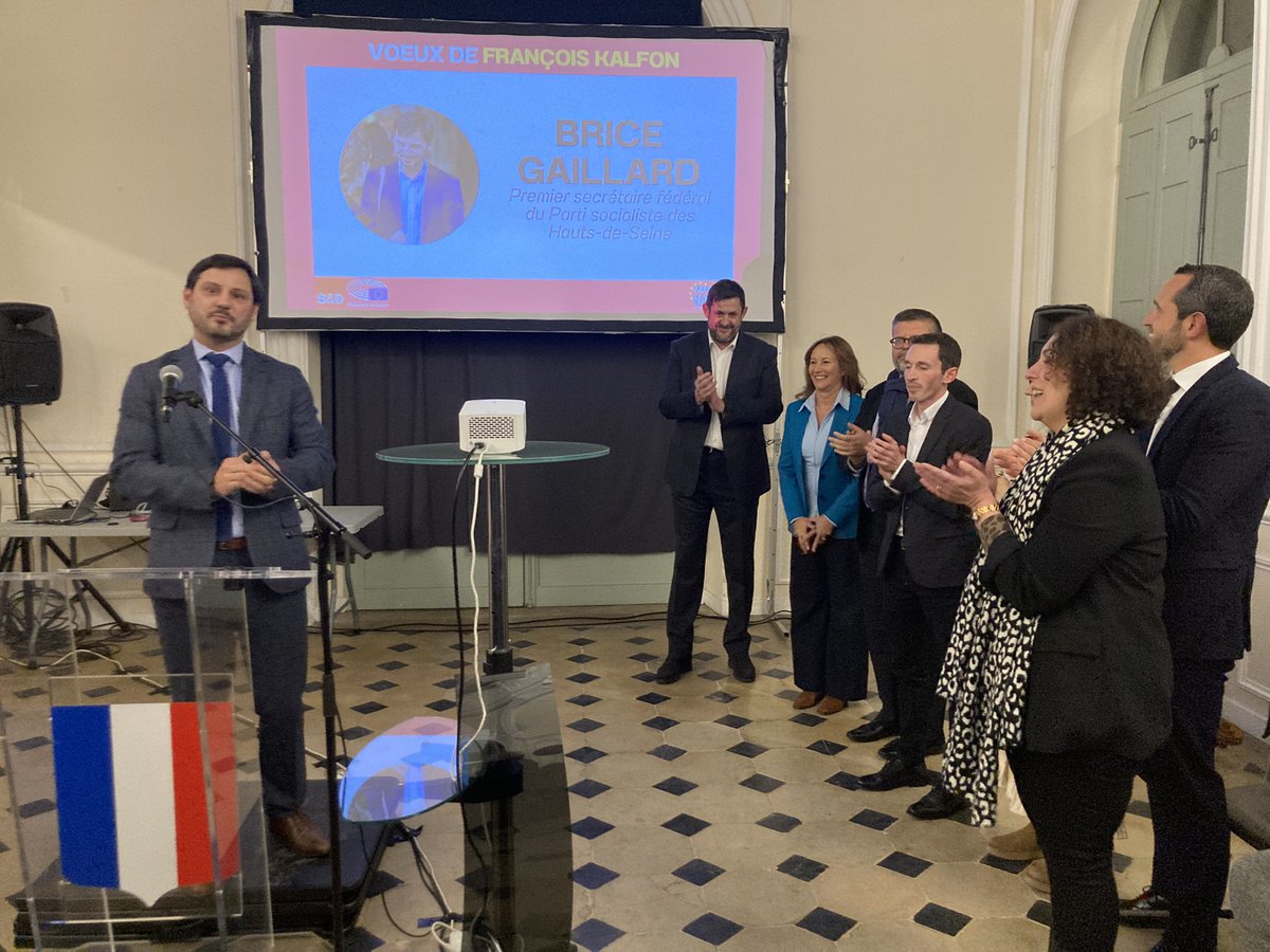 Ravie d’avoir assisté hier aux vœux de <a href="/francoiskalfon/">François Kalfon</a> , député européen élu en juin dernier et unique député socialiste des Hauts de Seine 🌹
Un moment convivial et fraternel avec un discours engagé pour l’Europe 

Merci <a href="/AzzazNadege/">Nadege Azzaz</a> , son équipe municipale et <a href="/BriceGaillard/">Brice GAILLARD</a>