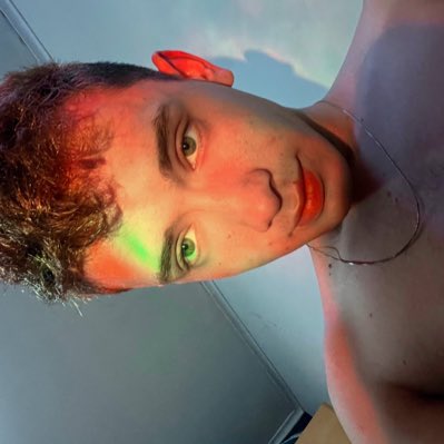 Vilcriiss's tweet photo. #NuevaFotoDePerfil https://t.co/eYAziQDVxe