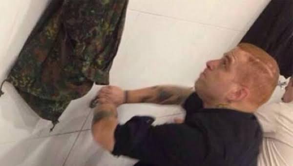 O ses Türkiye’de janjanlı kırmızı koltuğa oturup o butona basmak için girmediğin renk atmadığın takla kalmadı. İnsanlar sana saygı duyup, şarkılarını zaten dinliyordu Kendi kendini bitiriyorsun, rezil rüsva ediyorsun. O yüzden yapma be kanka <a href="/gokhanozoguz/">Gökhan Özoğuz</a> 
youtu.be/9w1MUWe4aKM?si…