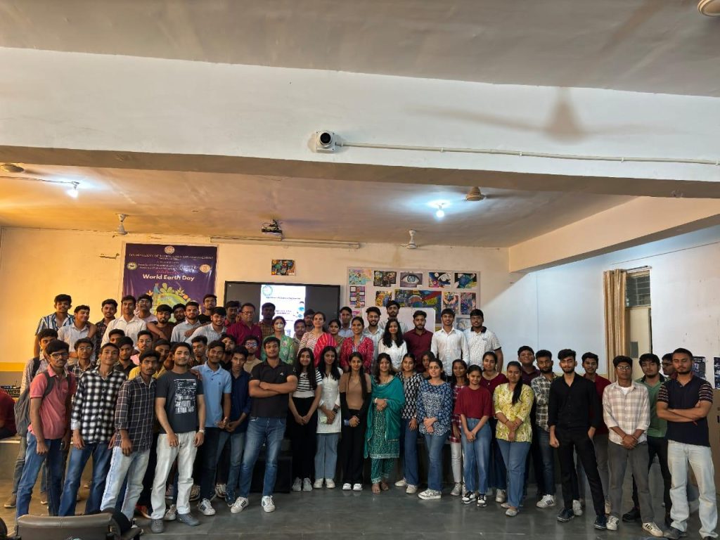 DPGITMGurugram's tweet image. Special thanks to Prof. R.C. Kuhad for motivating the students and highlighting the importance of practical learning.

#dpgitm #solderlesscircuits #electronicsworkshop #practicallearning #engineeringeducation #studentdevelopment #handsonexperience #circuitdesign