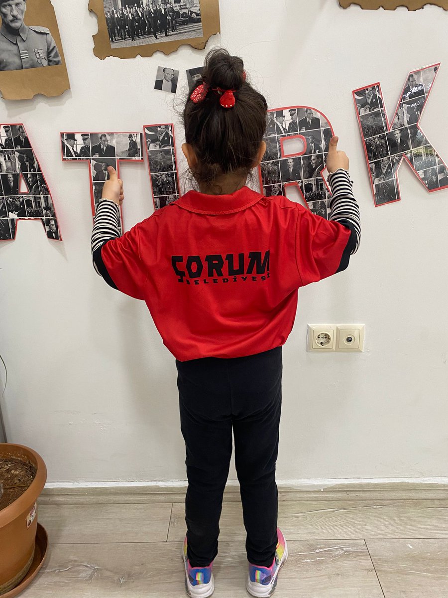 Sayın başkanım Gaziantep te 5 yaşındaki kızımın Şehir tanıtım sunumu için Memleketimiz Çorum u tanıtırken sizden yardım bekliyorum. En güzel şekilde Şehrimizi Gaziantep e tanitalım inşallah <a href="/HibrahimASGIN/">Dr. Halil İbrahim AŞGIN</a>