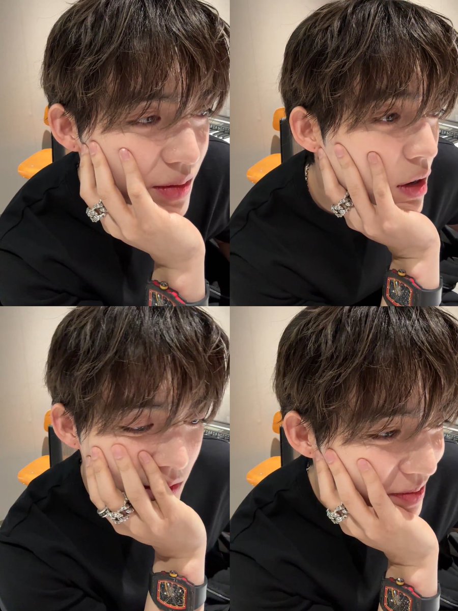 seungcheolbliss's tweet photo. he looks soooooo extra handsome! scoups 🖤 https://t.co/hOfLpZGs1p
