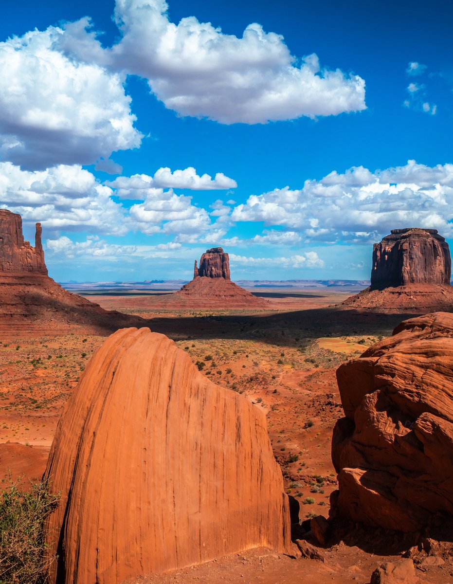 LoveSongs4Peace's tweet image. Monument Valley of the Colorado Plateau in Colorado, US