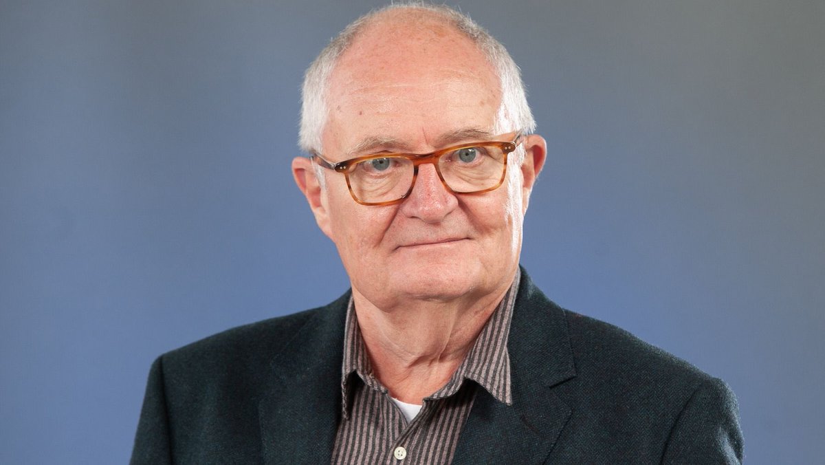 Actor Jim Broadbent on why he turned down an OBE in 2002: “My father died when I was 22 he was quite an anarchic spirit &amp; would’ve been proud of me for turning it down, you know the usual line I accepted it for my parents? Well I turned it down for mine.”