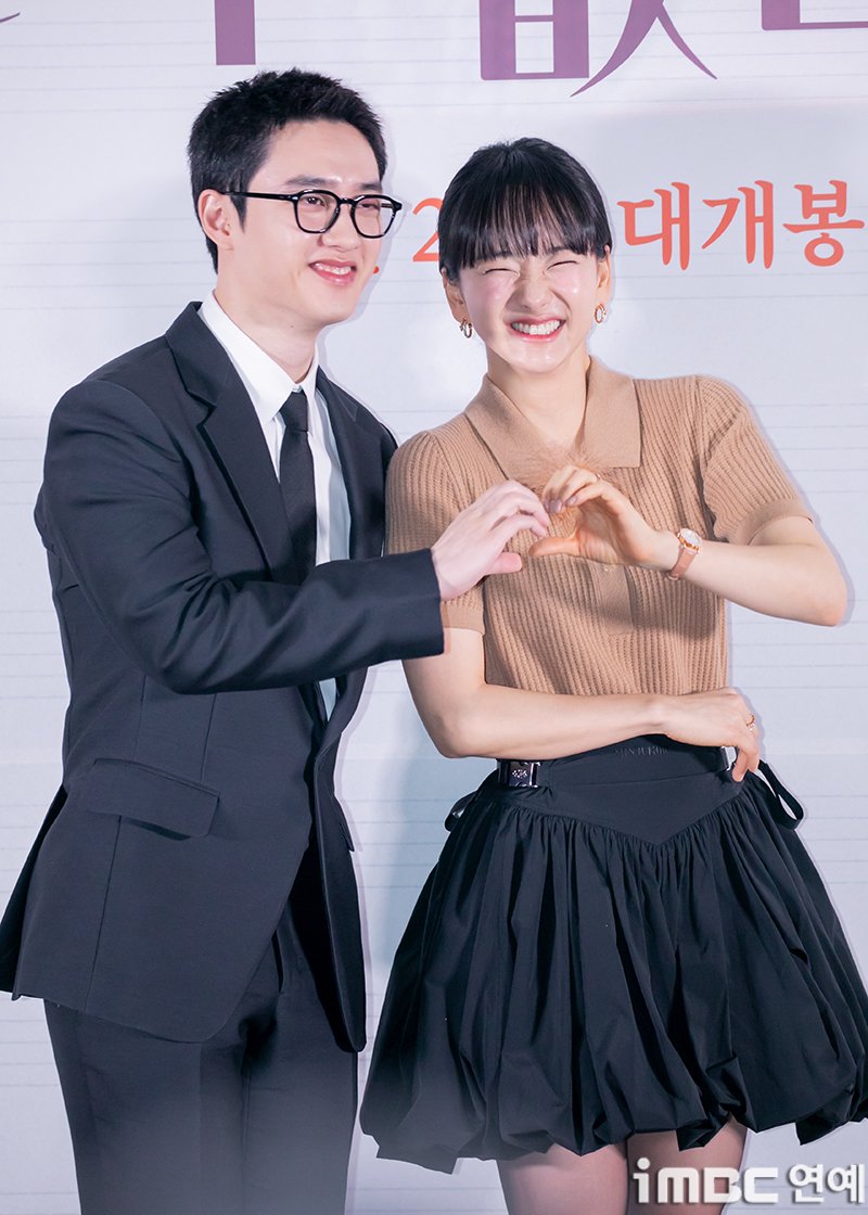 cinedohs's tweet photo. just realized both ksoo and jinah have heart shaped lips 😍 https://t.co/1Z9t4HpQBA