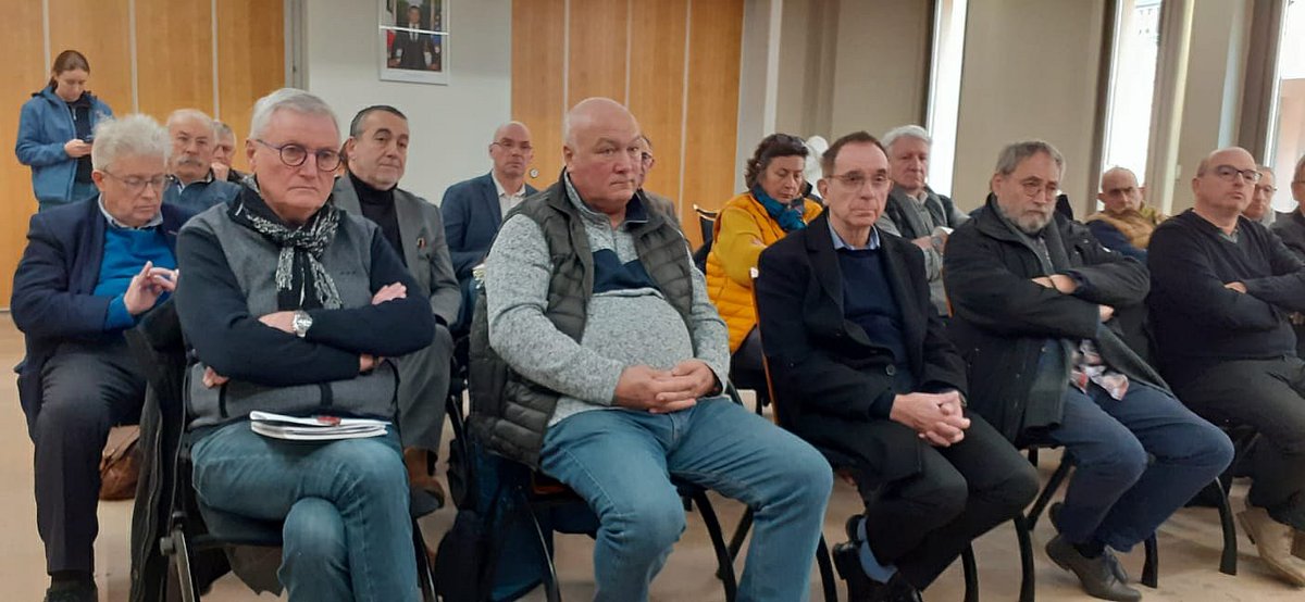 Prefecture42's tweet photo. #endirect | Plan d'action départemental de restauration de la sécurité au quotidien (PADRSQ) à #Sorbiers pour les communes de @SteMetropole situées en zone @Gendarmerie_042, présidé par Dominique Schuffenecker, secrétaire général de la préfecture. https://t.co/SJRoWIoOil