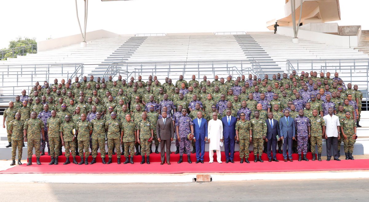 La session annuelle du Grand Rapport des Forces armées togolaises (FAT) s’est tenue ce 13 janvier 2025 à Lomé, sous la présidence du Président de la République, <a href="/FEGnassingbe/">Faure Essozimna GNASSINGBÉ</a> , chef des armées.

👉🏼presidence.gouv.tg/2025/01/14/gra…