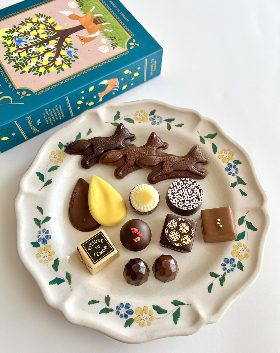 キツネとレモン 今年もストーリーブックやコレクションボックスが出た