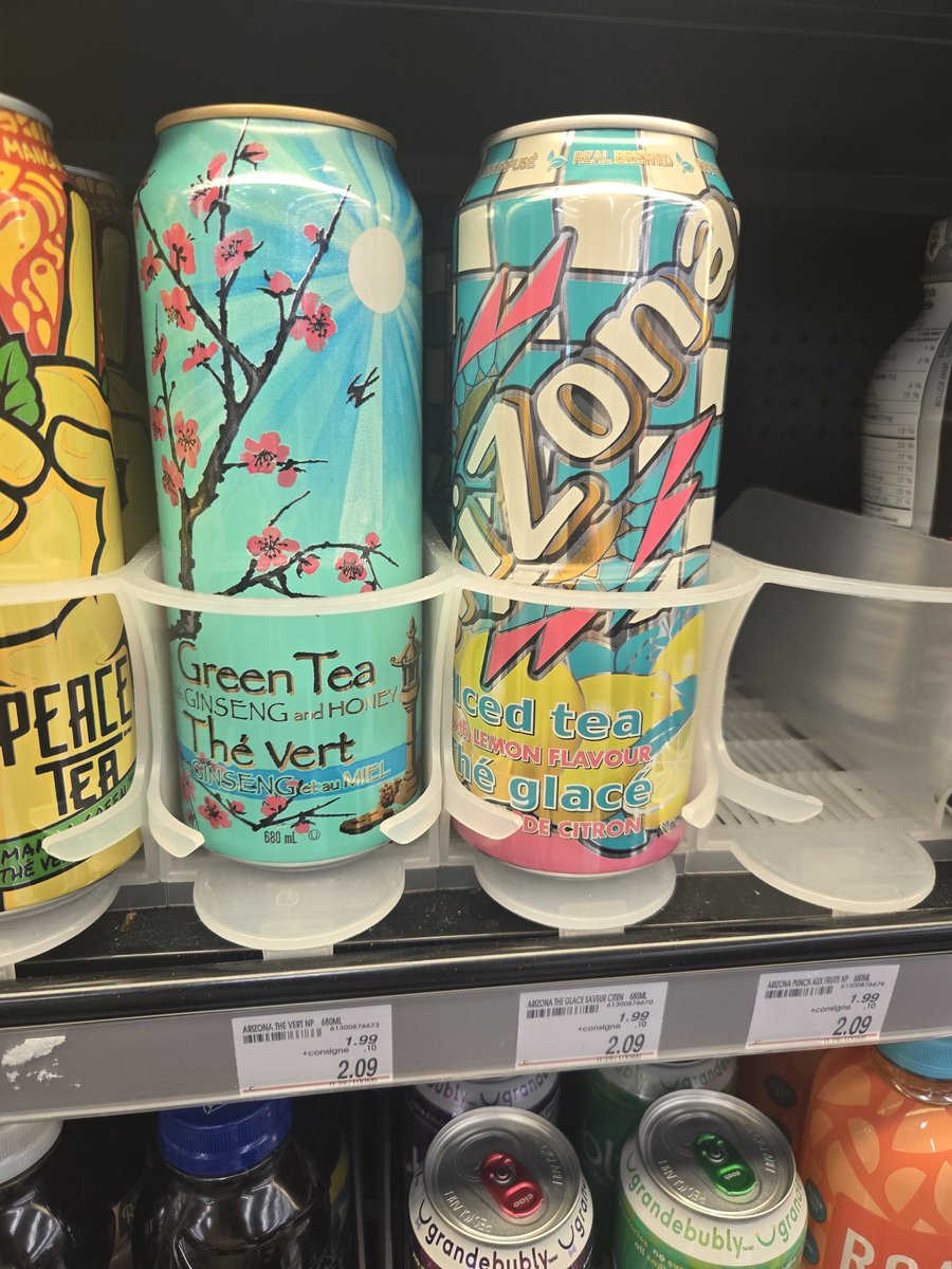 Gen_kaii's tweet photo. This picture hurts my heart everytime i look at it, what happen to my goated 99 cent drink https://t.co/JyDWD8MG2D