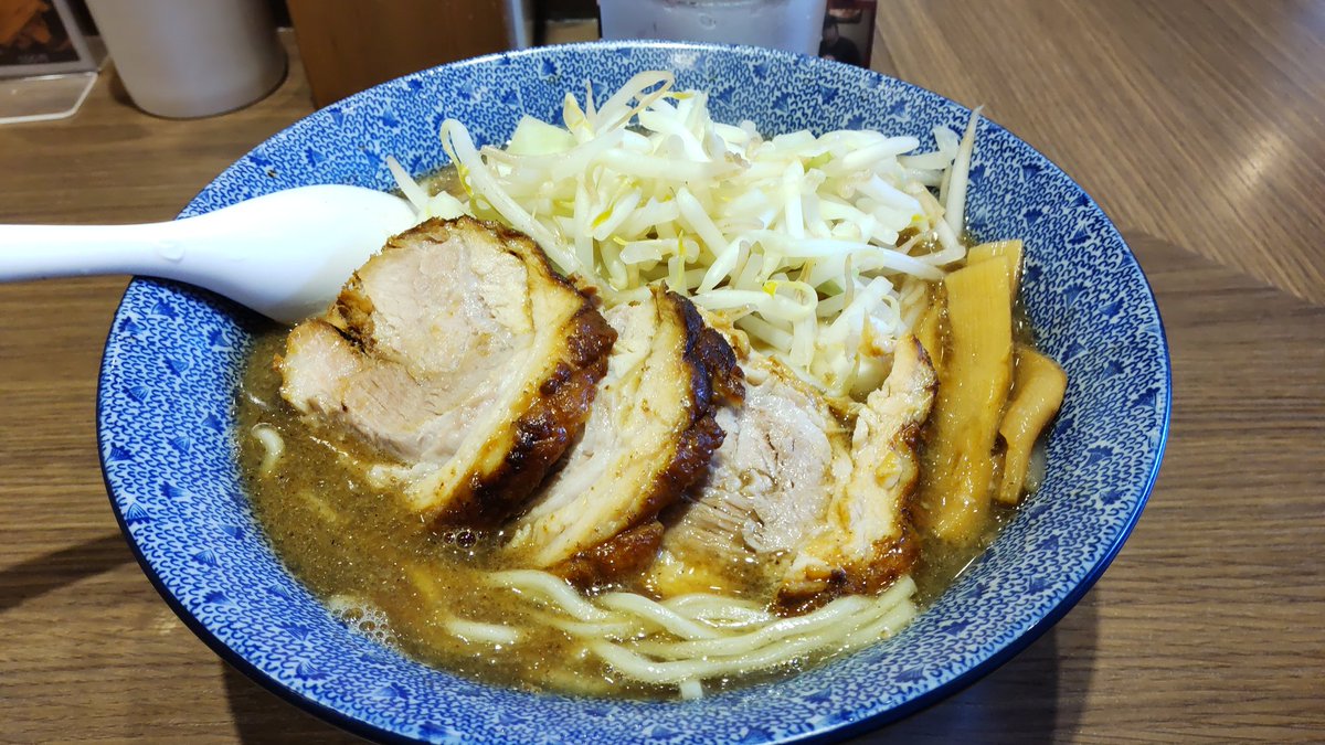 Shopper_info's tweet photo. らーめん小川流　煮干し
半チャーシュウ麺大盛り
お昼が遅くなり、夕食になりました。 https://t.co/CHIMPZTTu2