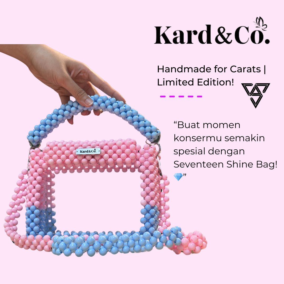 Kardnco's tweet photo. ✨ Seventeen Shine Bag - Limited Edition ✨

Tas konser transparan dengan desain unik, terbuat dari manik-manik pastel premium, dilengkapi magnet untuk keamanan ekstra. Cocok untuk konser, hangout, atau koleksi fashion kekinian.
#seventeencarat 
#caratindonesia https://t.co/H9hU34CGi8