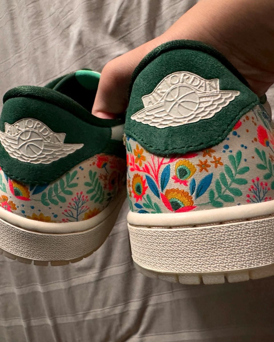 JustFreshKicks tweet media