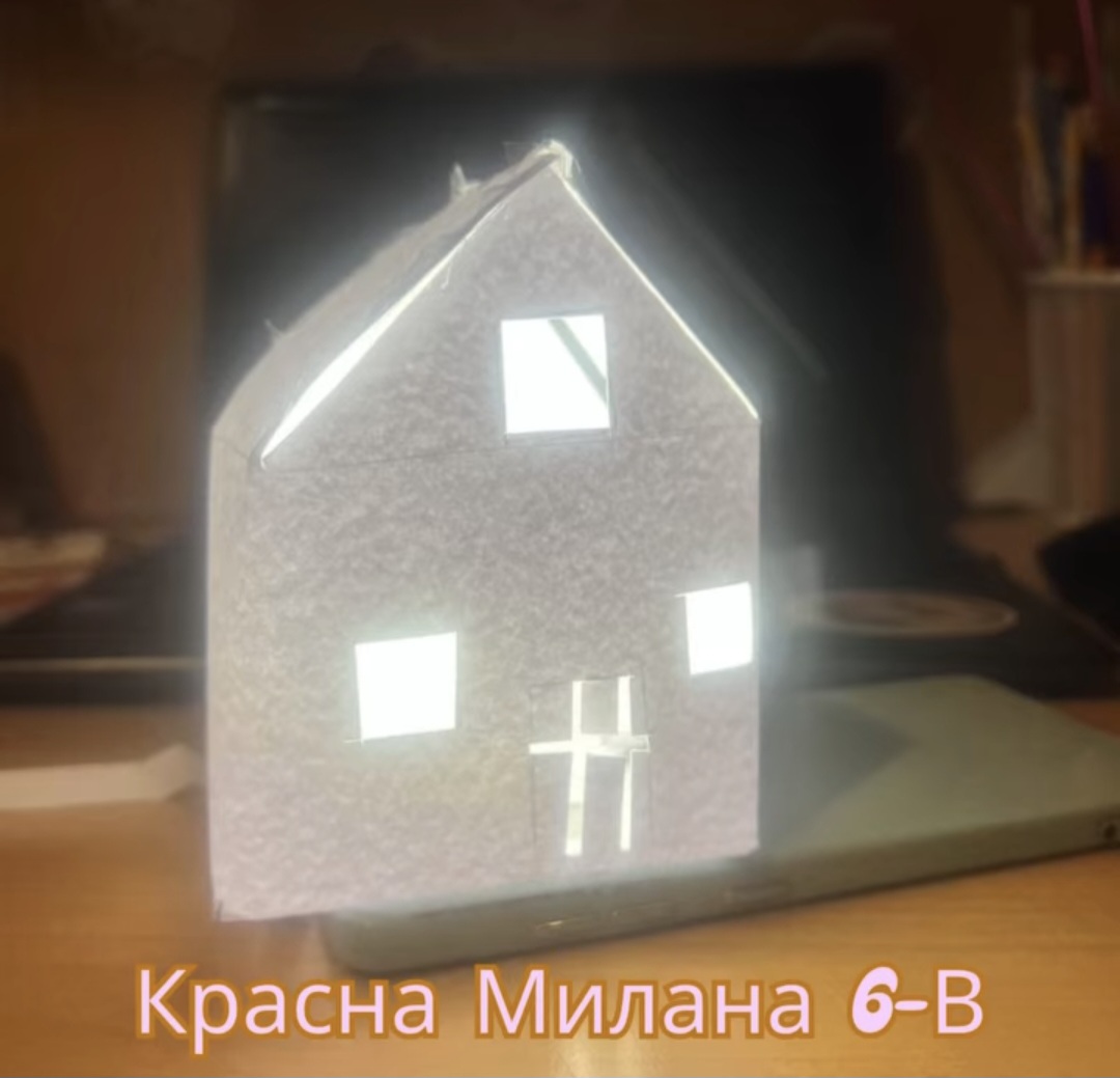 CodeWeekEU's tweet image. 🌟 Congrats to Ukraine’s Coding@Christmas Winner, Olena Zimmerman! 🌟
Her project The Glowing House, brought creativity to life with LED-lit models crafted by her students. 🎨💡
87 events, countless inspired students—truly remarkable! 👏
#CodeWeekEU #CodingAtChristmas #JAUkraine
