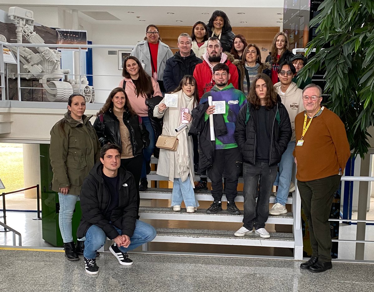 Centro Astrobiología (@c_astrobiologia) on Twitter photo El pasado 10 de Enero de 2025 vinieron a conocer el <a href="/C_Astrobiologia/">Centro Astrobiología</a> los alumnos de 1 de Bachillerato del CEPA Entrevias (Madrid) dentro del Programa Ciencia en el Barrio. Fue muy grata la visita por la interacción con los estudiantes. Al final nos falto tiempo para mas!!!! El pasado 10 de Enero de 2025 vinieron a conocer el <a href="/C_Astrobiologia/">Centro Astrobiología</a> los alumnos de 1 de Bachillerato del CEPA Entrevias (Madrid) dentro del Programa Ciencia en el Barrio. Fue muy grata la visita por la interacción con los estudiantes. Al final nos falto tiempo para mas!!!!