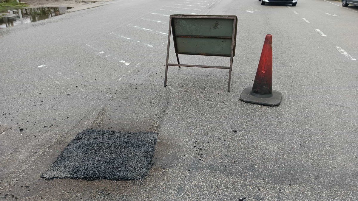 10 Januari 2024 - #KUANTAN 

C13-21084-JLN BANDAR PUTRA (C13Z)
Seksyen 0.80    

Kerja-kerja #RO1 Pothole Patching telah dijalankan di lokasi terbabit          

#ypmcare 
#ypmsb