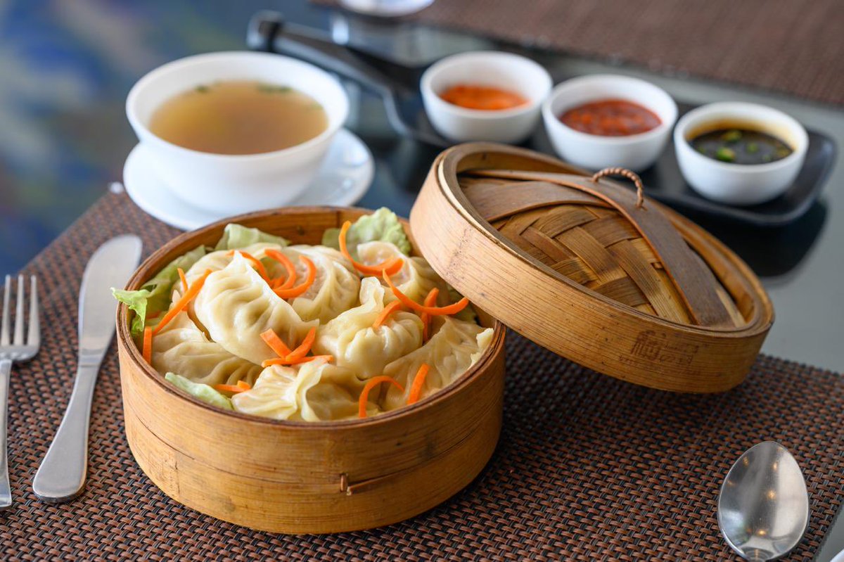 sinclairshotels's tweet photo. Steaming hot momos, fresh mountain air, and a view to savor! 🏔️✨ Relish the authentic flavors of Kalimpong at Sinclairs – where every bite is a taste of the hills. 🥟 

#SinclairsKalimpong #MomoLove #FlavorsOfTheHimalayas https://t.co/ZPDZgPysac