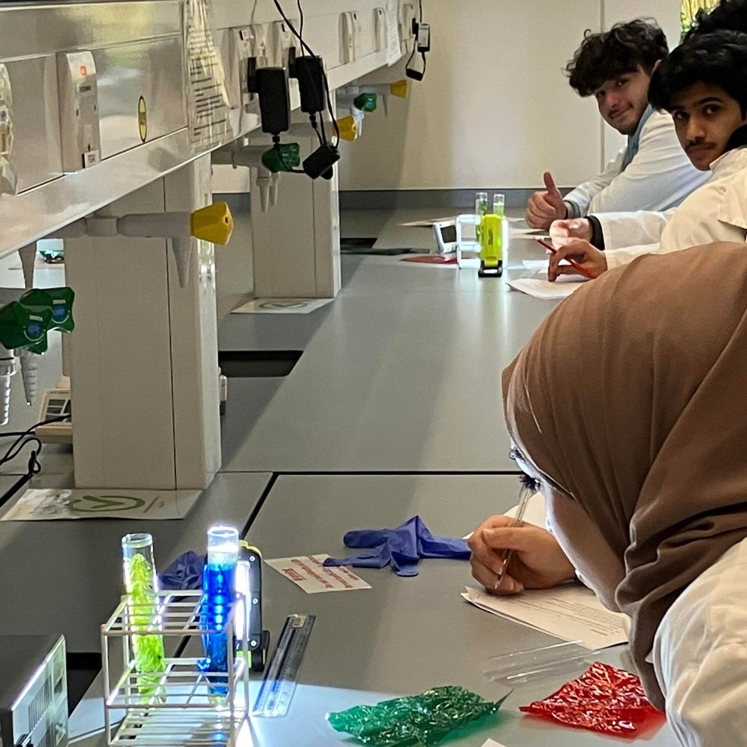 UoR BioSci (@readingbiosci) on Twitter photo ⏰The final countdown is on ... less than a week until our students are back on <a href="/UniofReading/">Uni of Reading</a> campus
Get ready for buzzing lecture halls and labs, cosy library sessions, hands-on fieldwork, and unforgettable moments with friends.
Drop a 🙌 if you’re as excited as we are! ⏰The final countdown is on ... less than a week until our students are back on <a href="/UniofReading/">Uni of Reading</a> campus
Get ready for buzzing lecture halls and labs, cosy library sessions, hands-on fieldwork, and unforgettable moments with friends.
Drop a 🙌 if you’re as excited as we are!